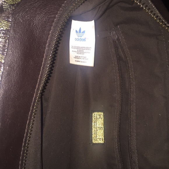 Authentic Adidas - Picture 8 of 8